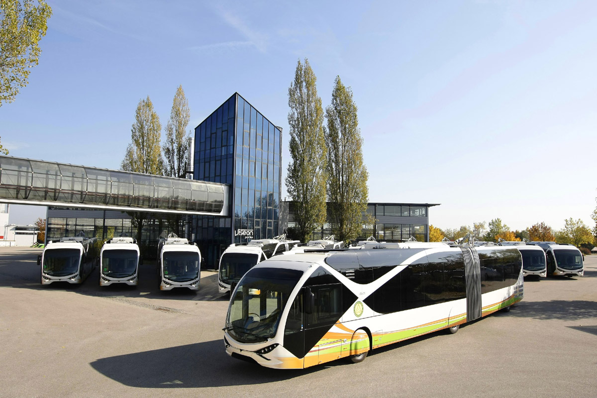 Эр-Рияд — Пилсинг, Германия: троллейбусы Viseon LT20 перед отправкой в Эр-Рияд