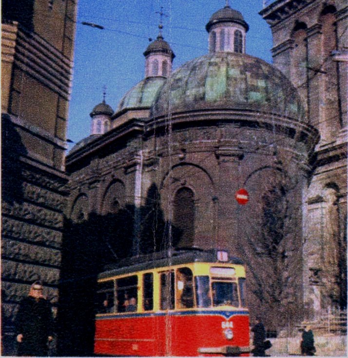 Львів, Gotha G4-61 № 644-744