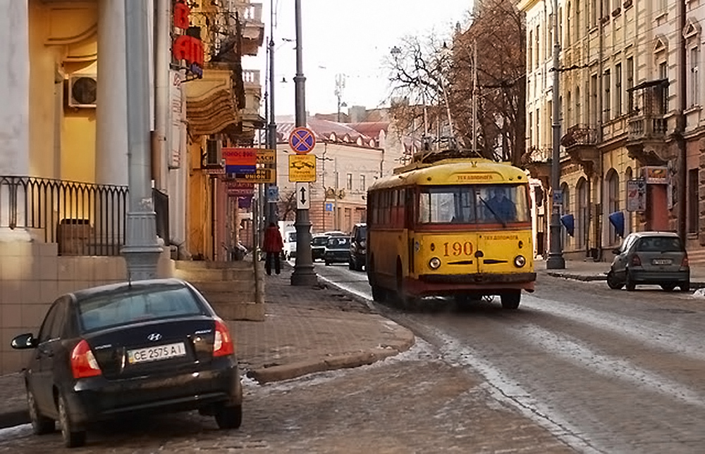 Chernivtsi, Škoda 9Tr24 № 190; Chernivtsi — Movement trolley across the street Golovna reason repair of streets of Sholom Aleichem and Sagaydachnogo 2008.