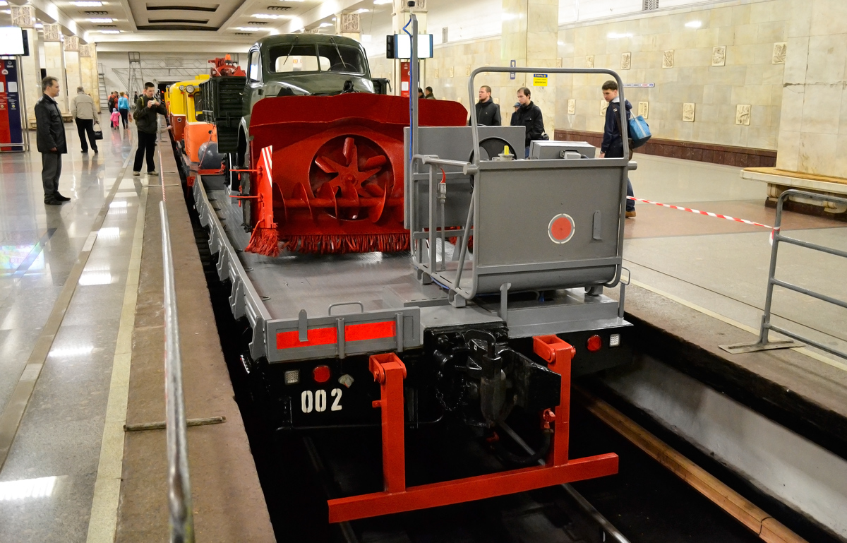 Moszkva, UPT1 — УПТ1-002; Moszkva, (not in the list) — РСО-4; Moszkva — 80 year Moscow metro anniversary Parade and exhibition of metro cars on 15/05/2015 — 19/05/2015