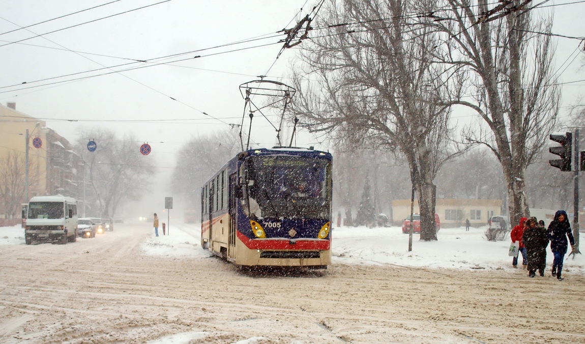 Odessa, K1 № 7005; Odessa — 27.12–30.12.2014 — Snowfall and Its Aftermath