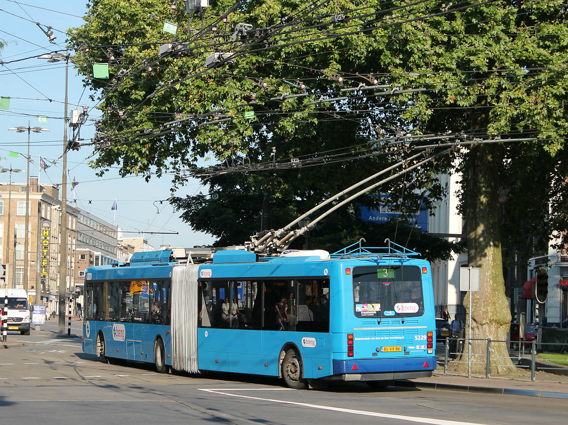 Арнем, Berkhof Premier AT18 № 5229