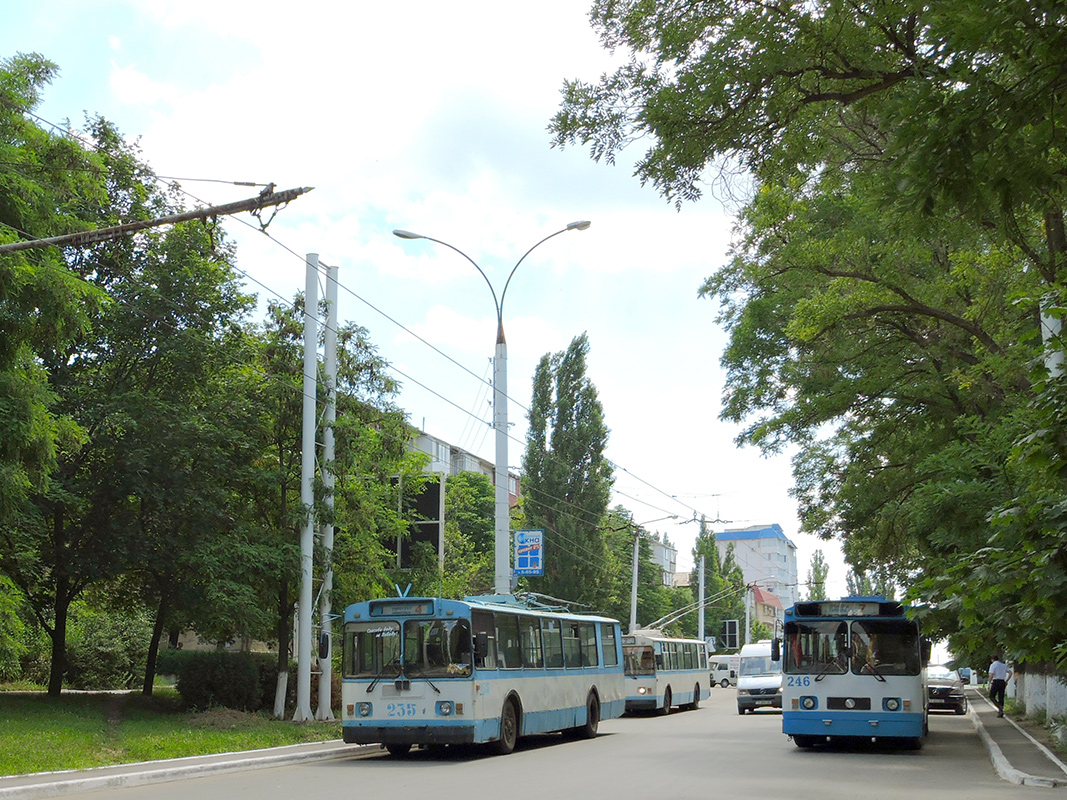 Tiraspol, ZiU-682G [G00] Nr. 235; Tiraspol, ZiU-682 GOH BKM Nr. 246; Tiraspol — Terminal stations and the reversal rings