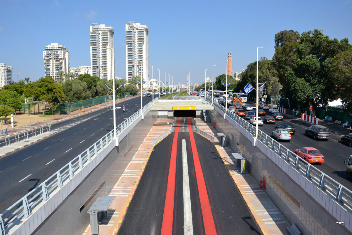 Tel Aviv — Construction of the red line Light Rail
