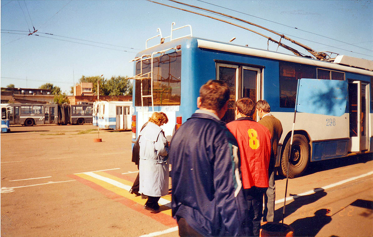 Orenburg, YMZ T1 č. 207; Orenburg, BTZ-52761R č. 298; Orenburg — Historical photos; Orenburg — Trolleybus depot  # 2; Orenburg — Конкурсы профессионального мастерства