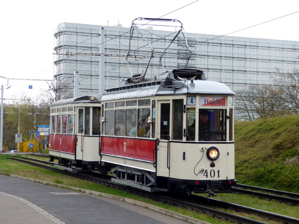 Halle-sur-Saale, Lindner/SSW 2-axle motor car N°. 401; Halle-sur-Saale — Anniversary: 125 years of electric tramways in Halle (17.04.2016) • Jubiläum: 125 Jahre elektrische Straßenbahn in Halle (17.04.2016)