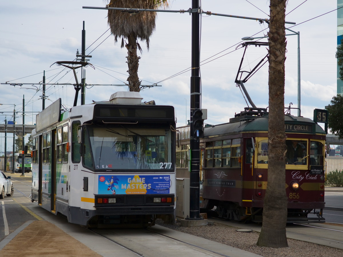 Мельбурн, Comeng A2 Class № 277; Мельбурн, MMTB W6 Class № 856