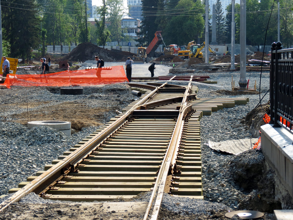 Yekaterinburg — The construction of a tram line along street Tatishcheva