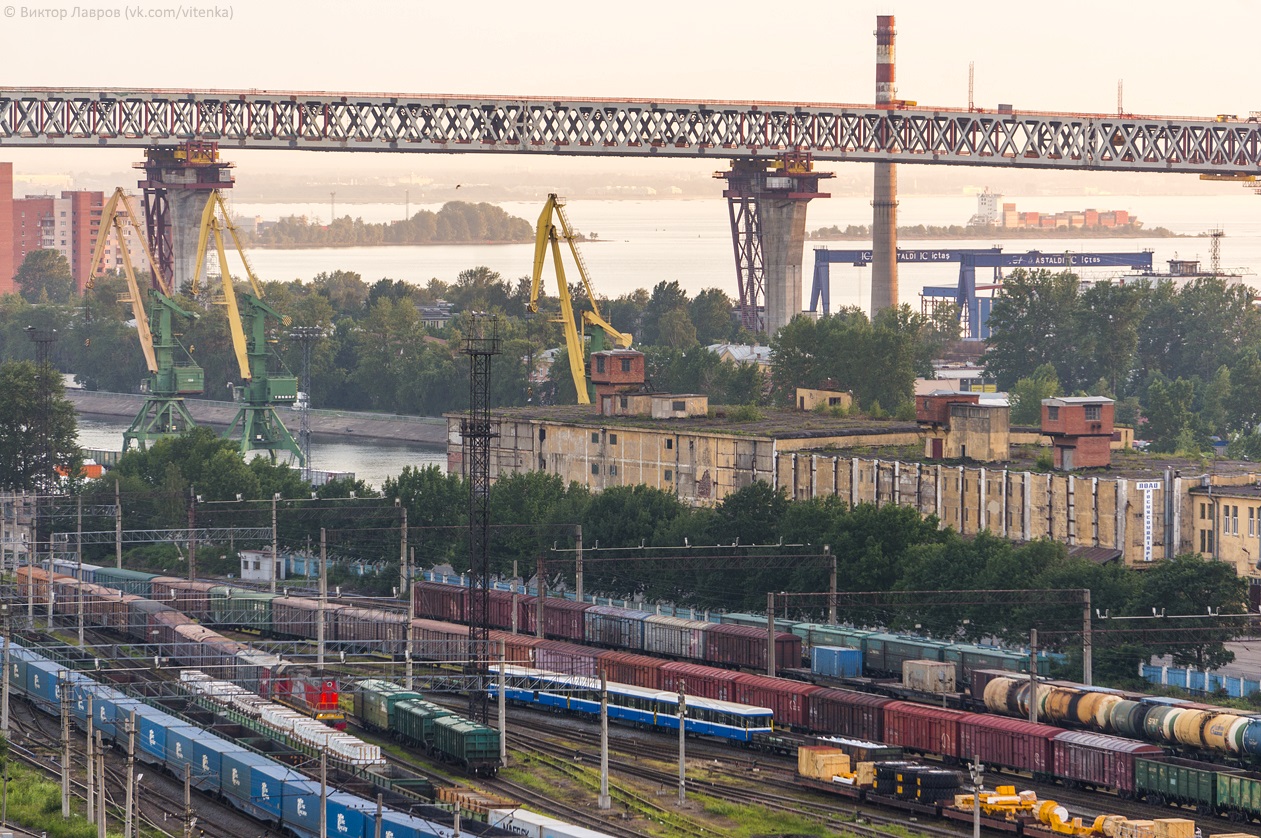 Санкт-Петербург — Метрополитен — Перегонка вагонов метро по ж/д; Санкт-Петербург — Метрополитен — Подвижной состав — 81-556/557/558 «НеВа»