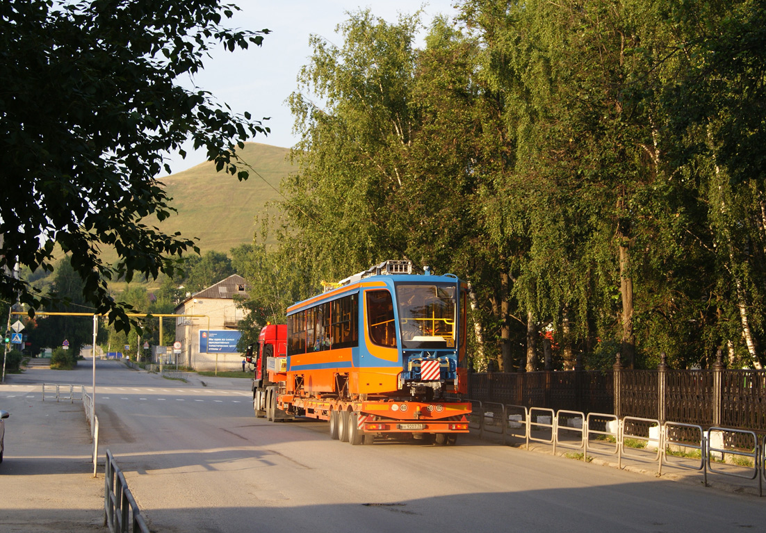 Naberejnîe Celnî, 71-623-02 Nr. 0158; Ust-Katav — Tram cars for Tatarstan