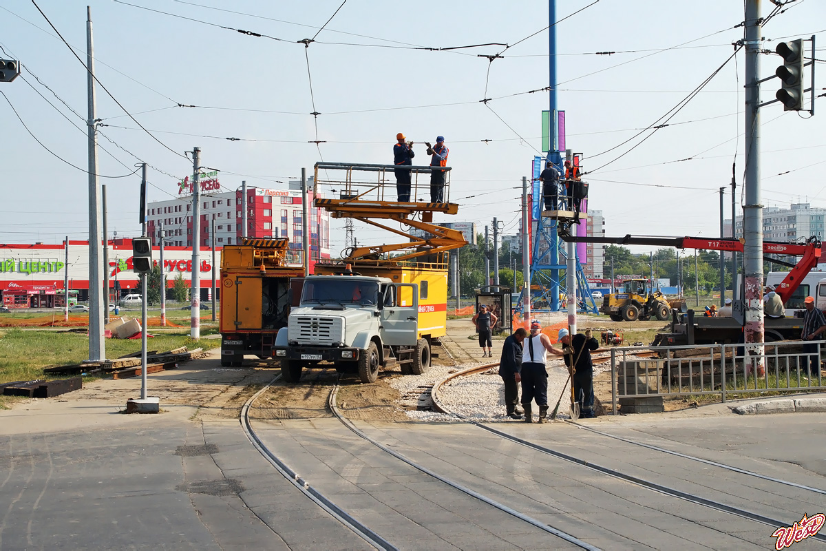 Nizhny Novgorod — Transportation of tramway circle to Comsomolsky Square