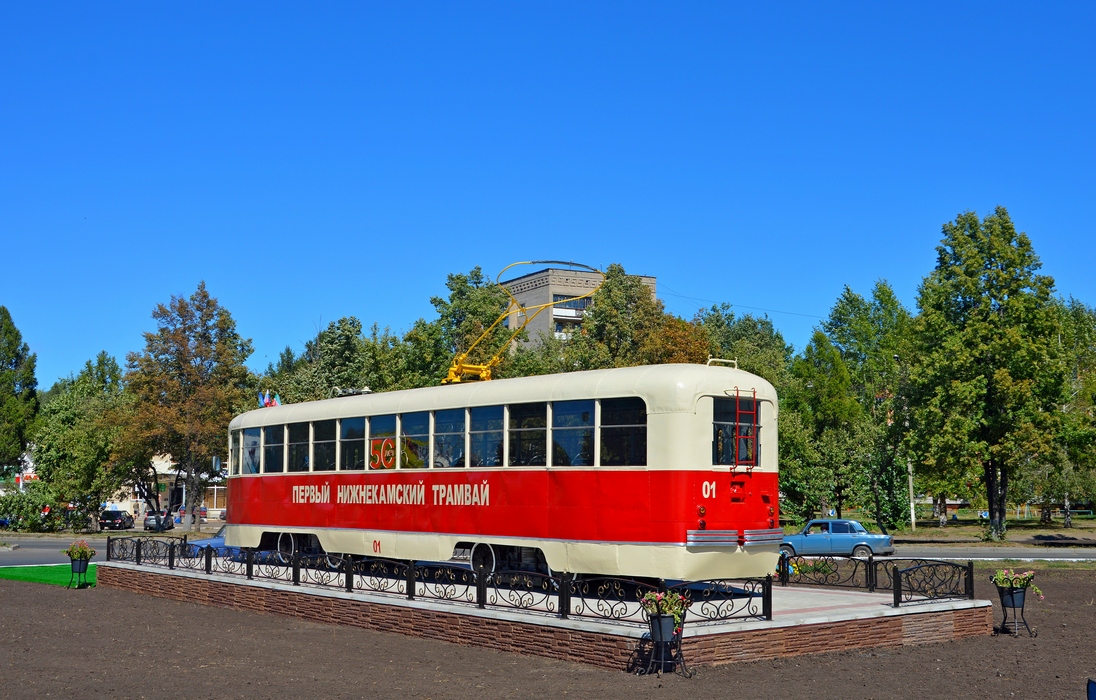 Nyizsekamszk, RVZ-6M2 — 01; Nyizsekamszk — Opening of the monument to the first tram
