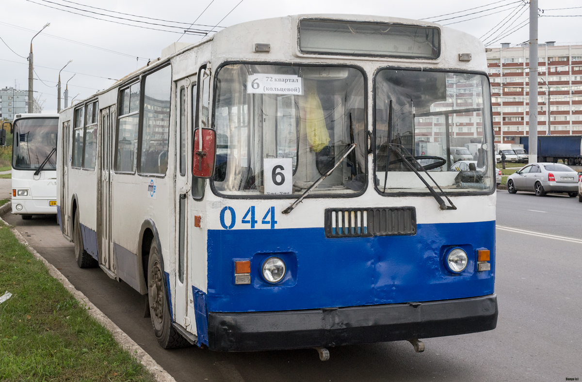 Novokujbyshevsk, ZiU-682G (SZTM) № 044
