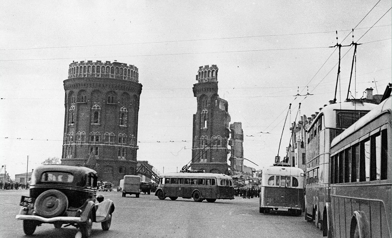 Moskau, YaTB-1 Nr. 321; Moskau — Historical photos — Double-Decker trolleybuses (1937-1953); Moskau — Historical photos — Tramway and Trolleybus (1921-1945)