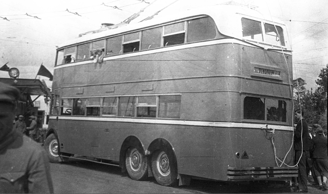 Moskwa, YaTB-3 Nr 1001; Moskwa — Historical photos — Double-Decker trolleybuses (1937-1953)