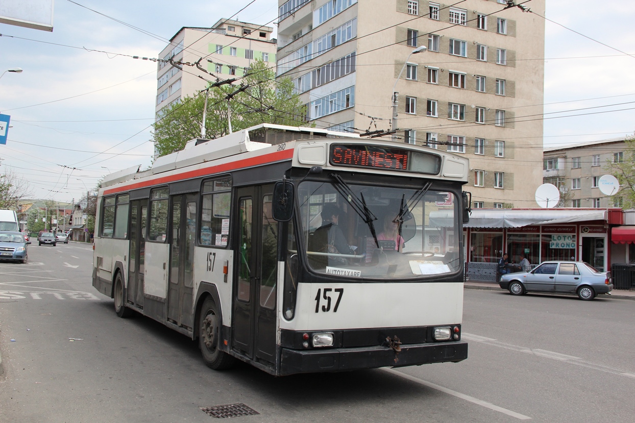 Пьятра-Нямц, Berliet ER100 № 157; Пьятра-Нямц — Троллейбусные линии и инфраструктура