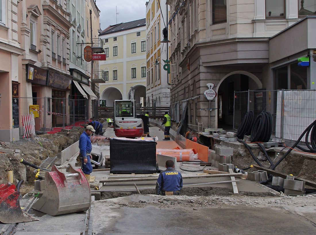 格蒙登 - 福爾希多夫 - 蘭巴赫 — Gmunden Strassenbahn — Traunseebahn Connector Construction