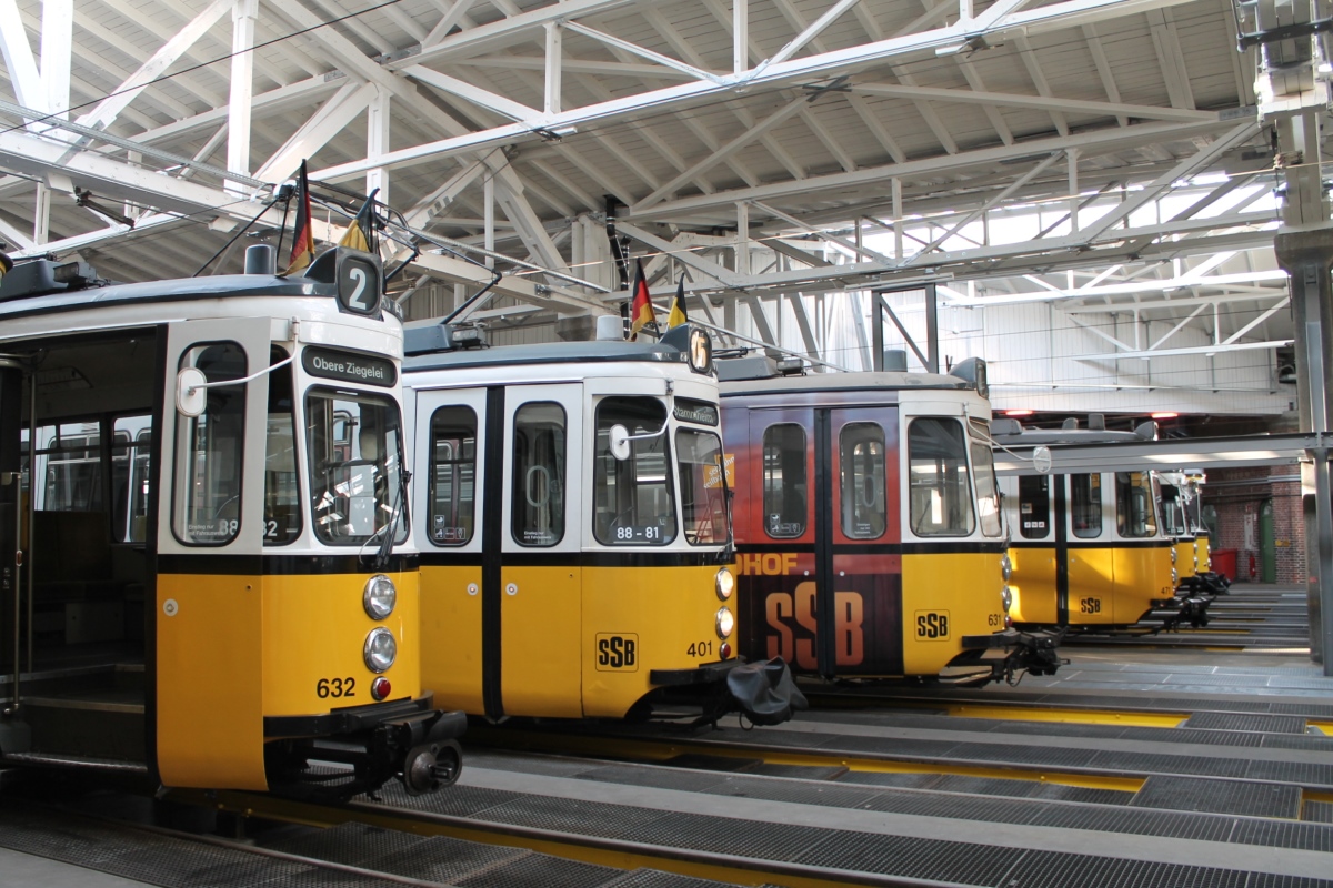 Stuttgart, Esslingen GT4 — 632; Stuttgart, Esslingen GT4 — 401; Stuttgart — Miscellaneous photos