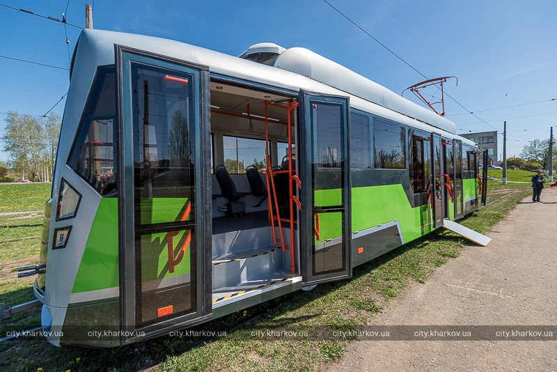Kharkiv, T3 VPNP № 585; Kharkiv — Tramcar T3VPNP presentation