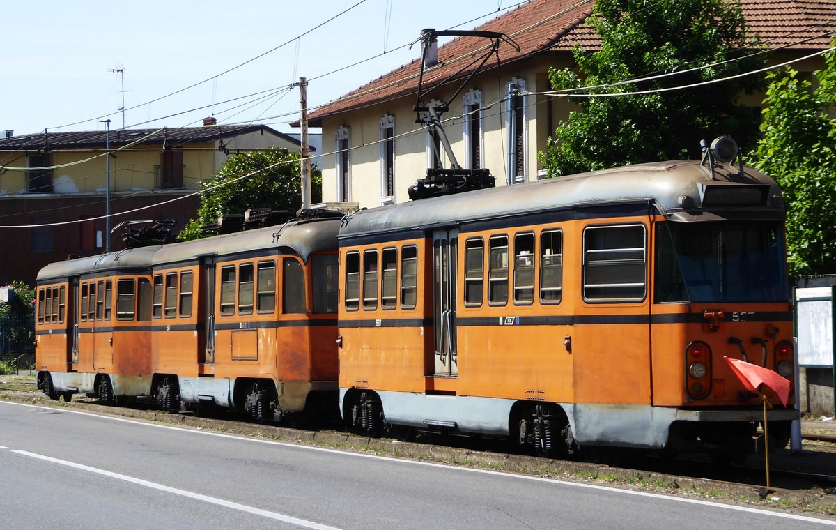 Milán, ATM Bloccati series 500-B č. 537; Milán — Suburban tramway line "Comasina"-"Limbiate"