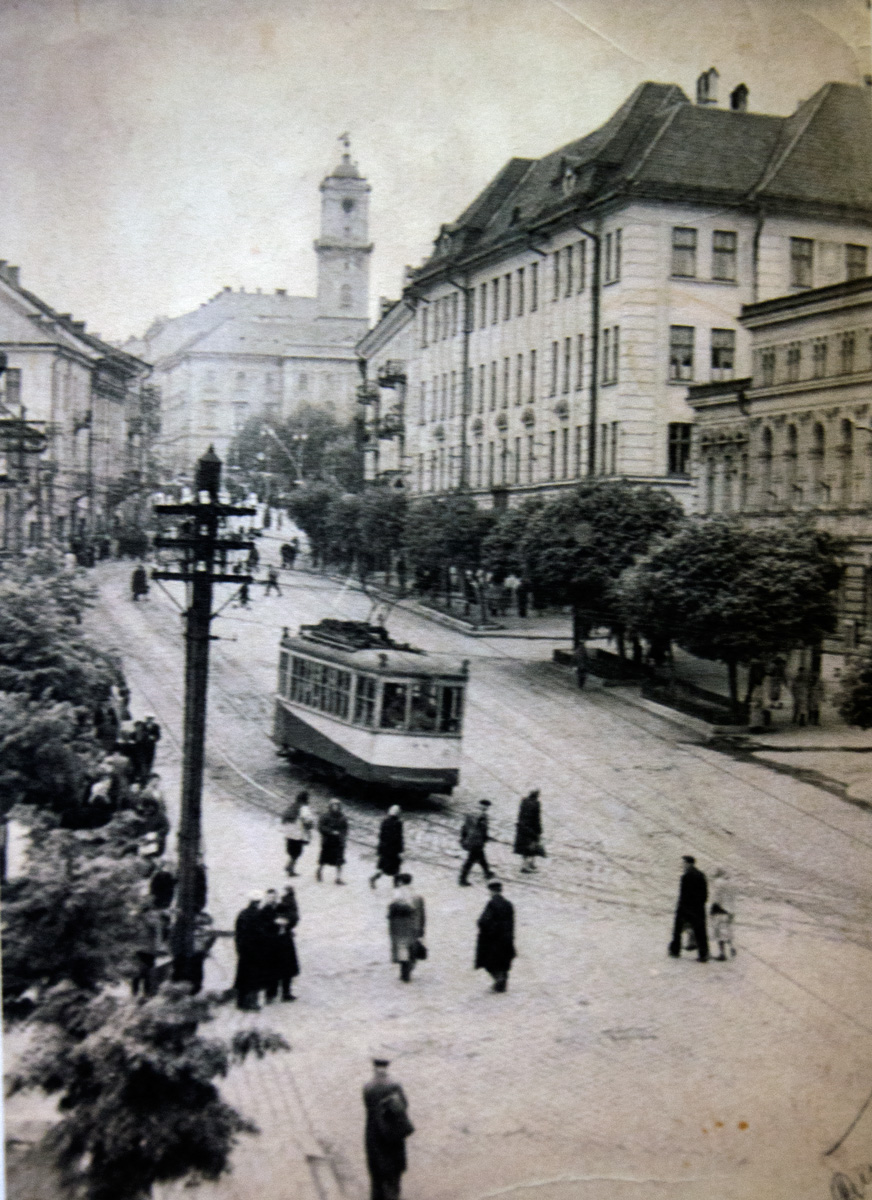 Chernivtsi, 2M № 18