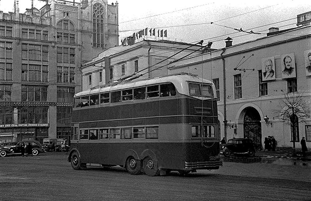 Moskwa, YaTB-3 Nr 1005; Moskwa — Historical photos — Double-Decker trolleybuses (1937-1953)