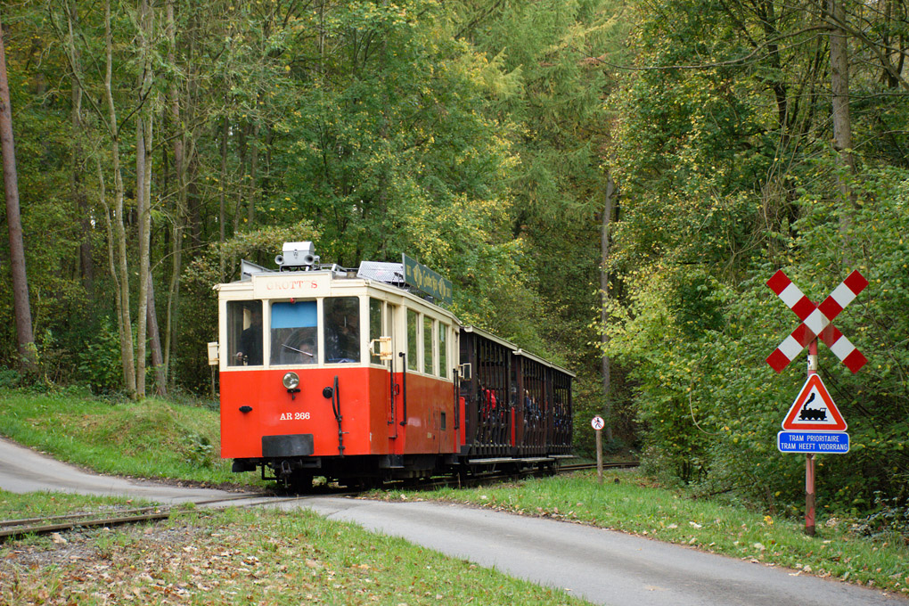 Han-sur-Lesse, 2-axle battery car č. AR 266