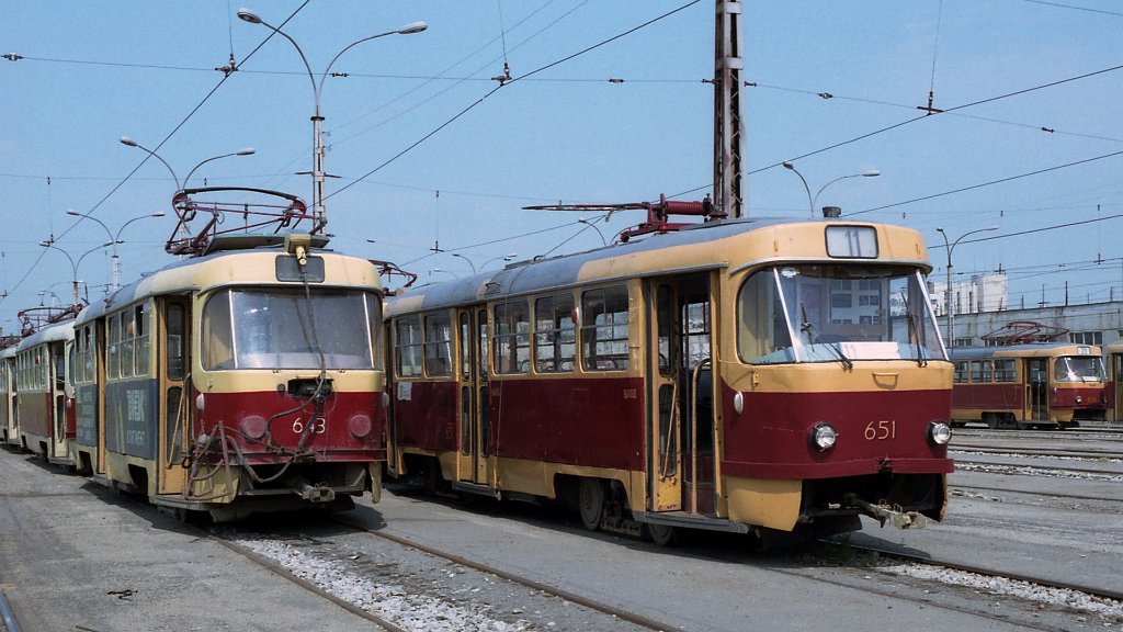 Jekaterinburgas, Tatra T3SU nr. 643; Jekaterinburgas, Tatra T3SU nr. 651