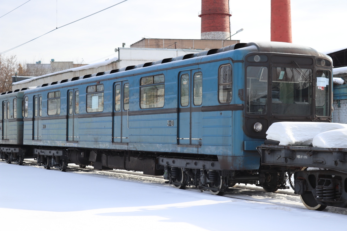 Mytishchi, 81-717.2 № 320; Mytishchi — Metro cars of Budapest