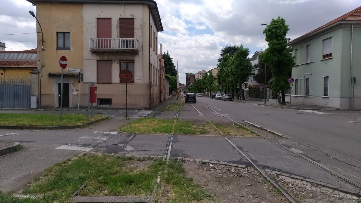 Milāna — Suburban tramway line "Milano"-"Carate/Giussano"