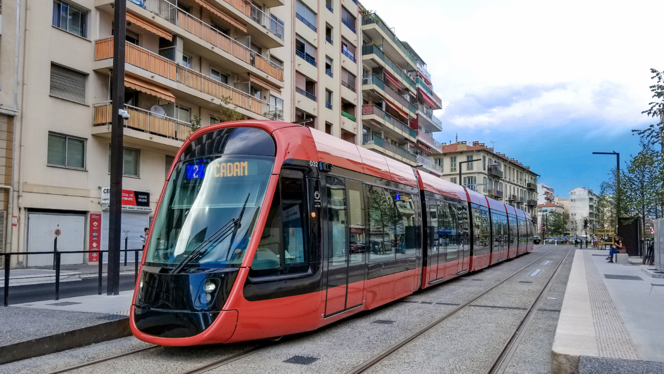 Nice, Alstom Citadis 405 № 032