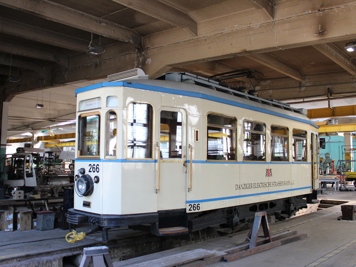 Gdańsk, DWF 2-axle motor car # 266