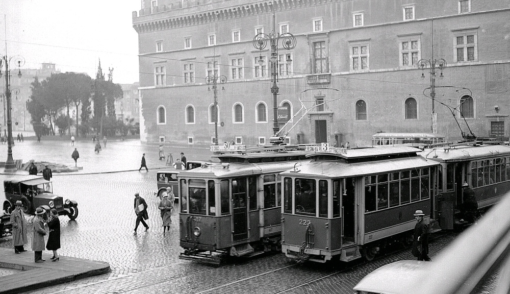 Rome, ATAC series "rimorchio 6 finestrini" № 222; Rome, 2-axle motor car № 417; Rome — Old photos