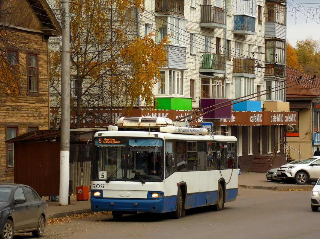 Kirov, BTZ-52768A — 609