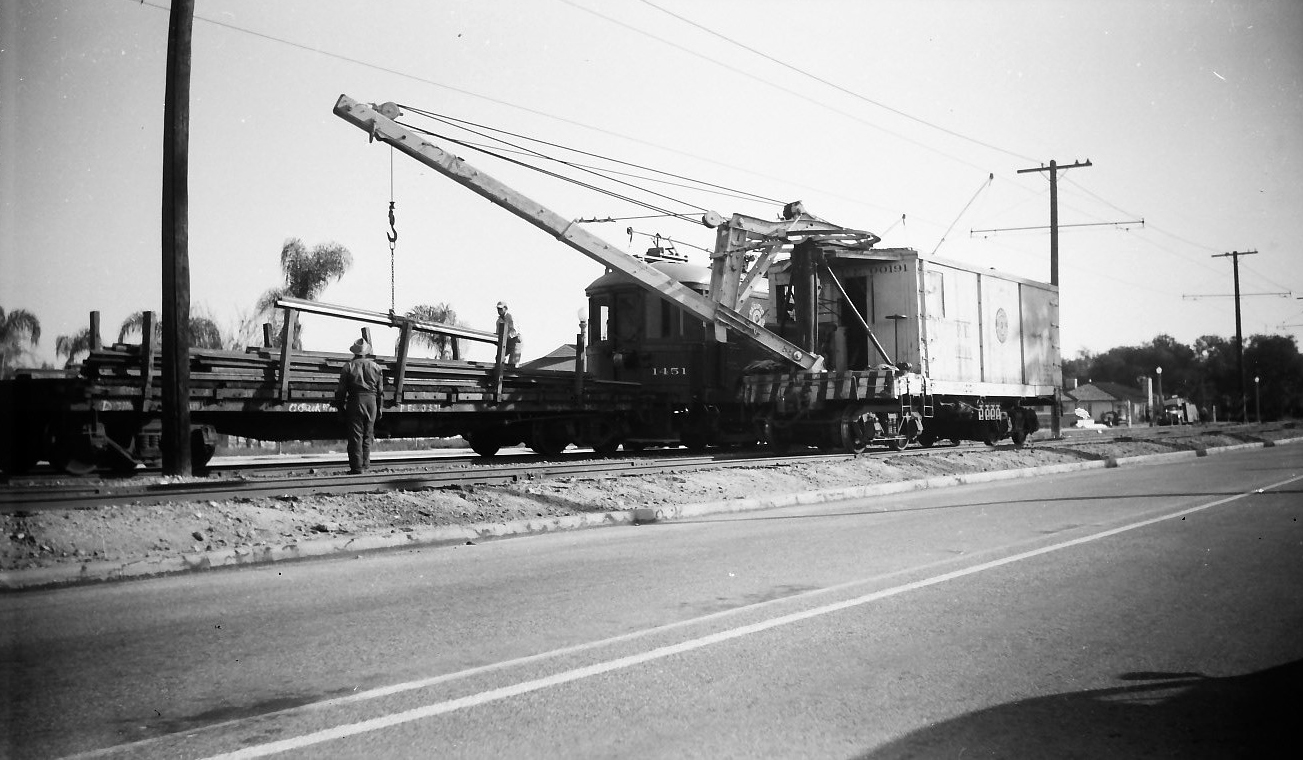 Los Angeles, 4-axle motor car č. 00191; Los Angeles — Lines and Stations