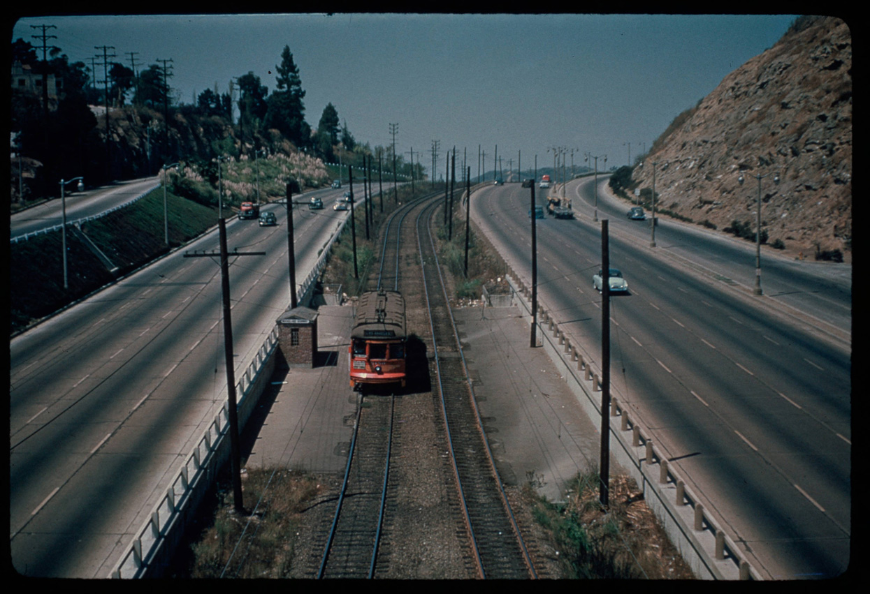 Los Angeles, St. Louis Hollywood car č. 5130; Los Angeles — Lines and Stations