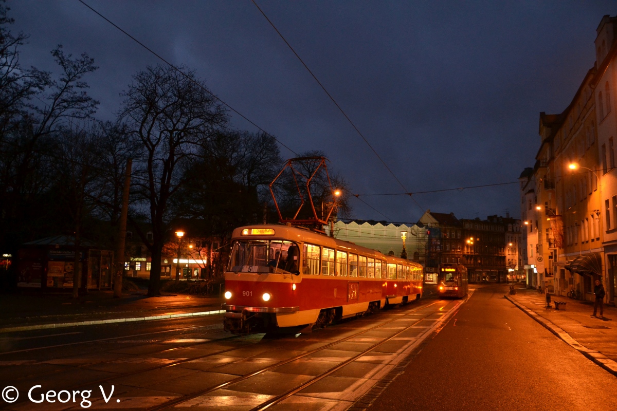Halle, Tatra T4D № 901; Halle — Official farewell of the Tatra on 30.11.2013 • Offizieller Tatra-Abschied am 30.11.2013