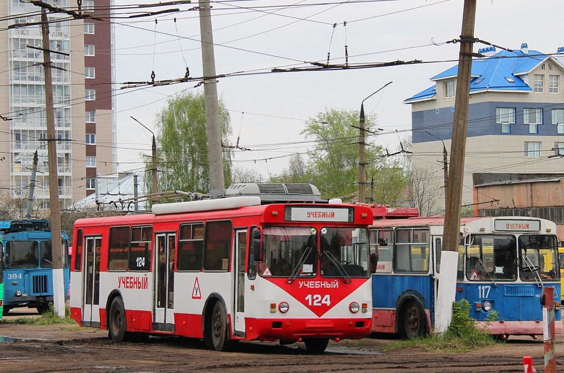 Тверь, БТЗ-5276-04 № 124; Тверь — Служебные и учебные троллейбусы