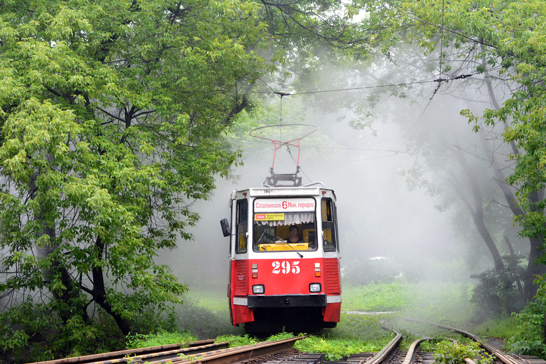 Владивосток, 71-605 (КТМ-5М3) № 295