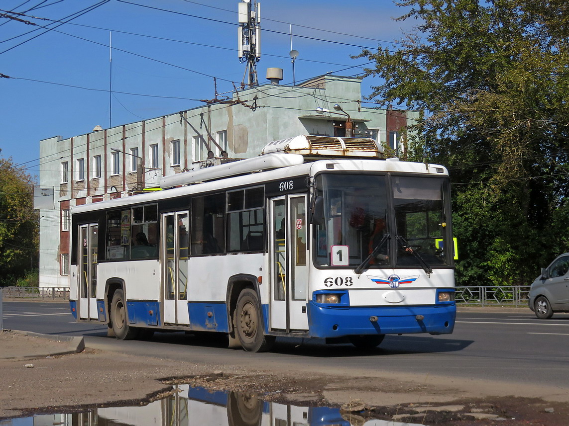 Kirov, BTZ-52768A Nr. 608
