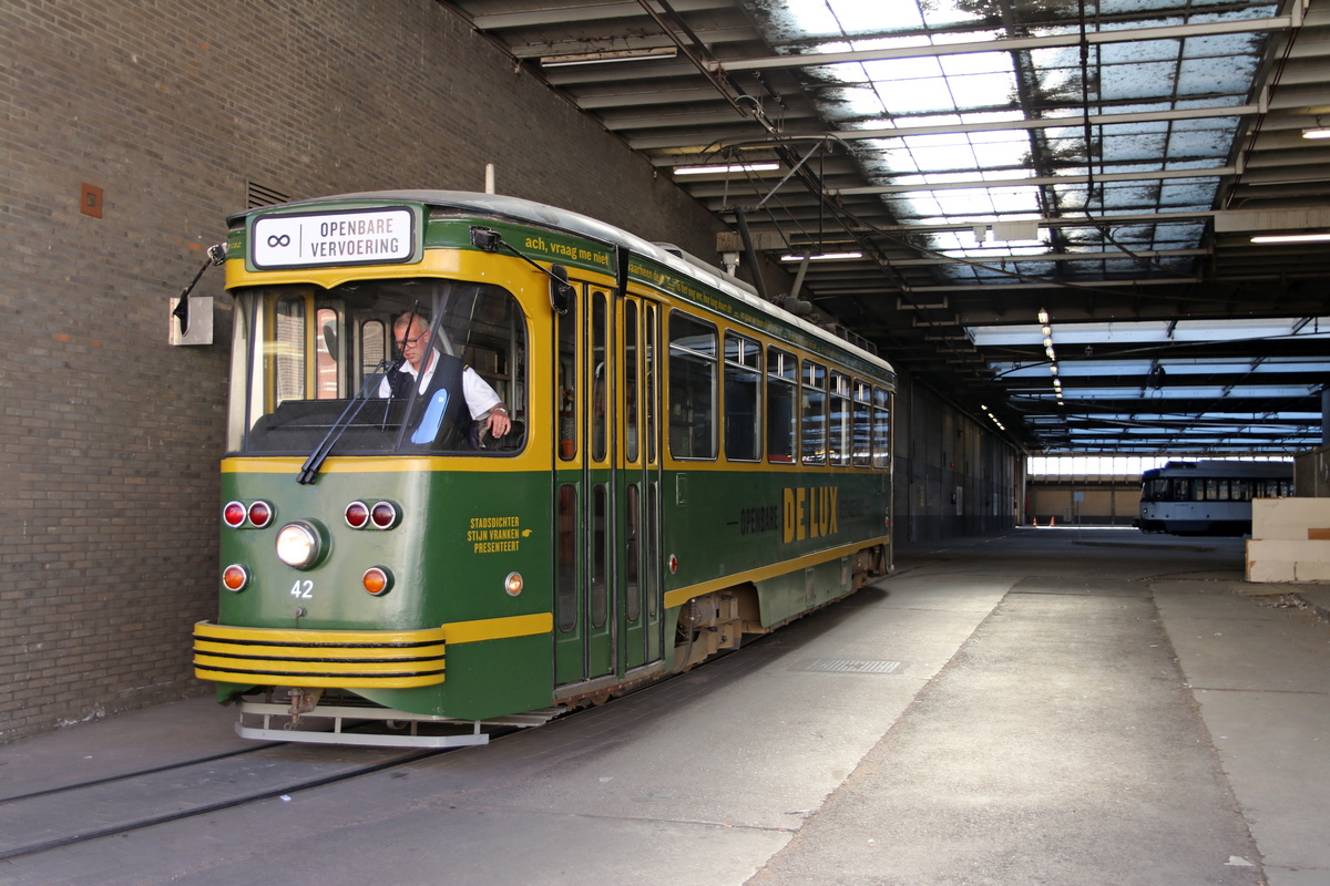 安特衛普, BN PCC Gent # 42 (6242); 安特衛普 — Excursion with Ghent trams 6202 and 42 (15/09/2019)