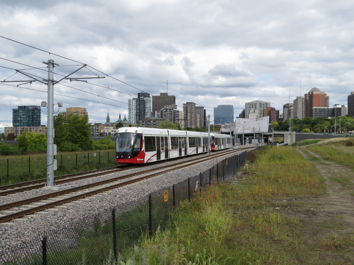 Ottawa, Alstom Citadis Spirit Nr. 1124; Ottawa — Line 1 (Confederation Line) — Light Rapid Transit Line — Stations