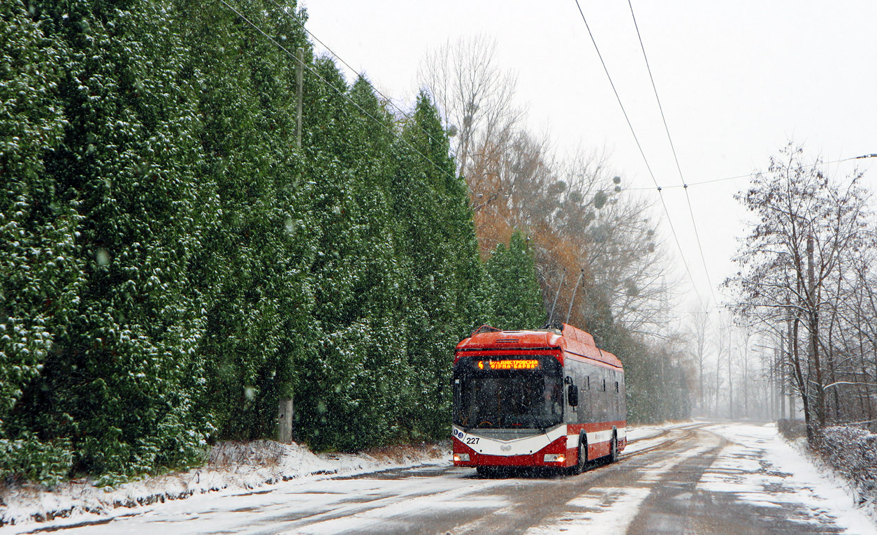 Ивано-Франковск, БКМ 321 № 227