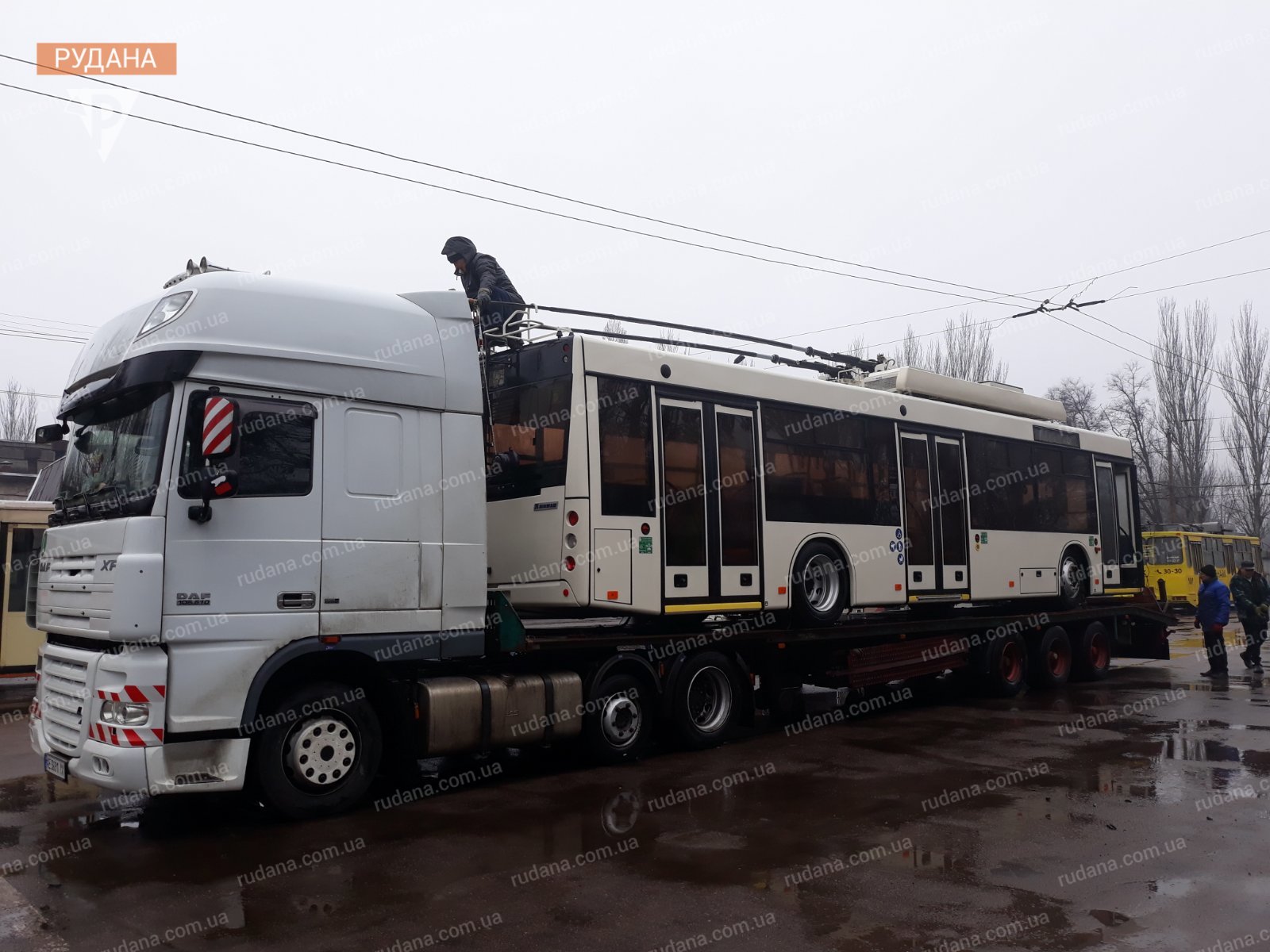 Кривой Рог, Дніпро Т203 № 0005; Кривой Рог — Новые троллейбусы