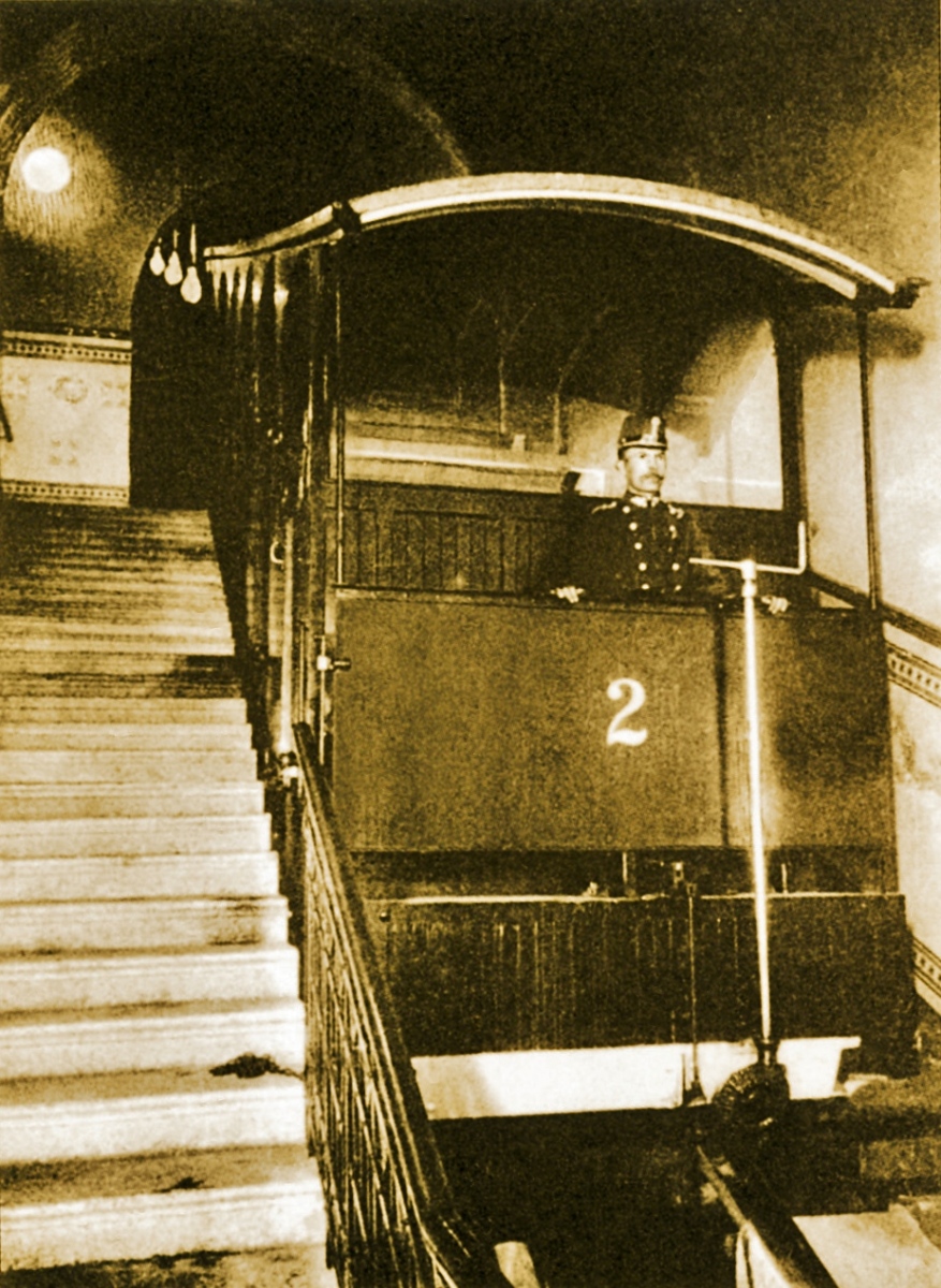 Karlovy Vary, Ringhoffer — 2; Karlovy Vary — Old photos • Staré fotografie