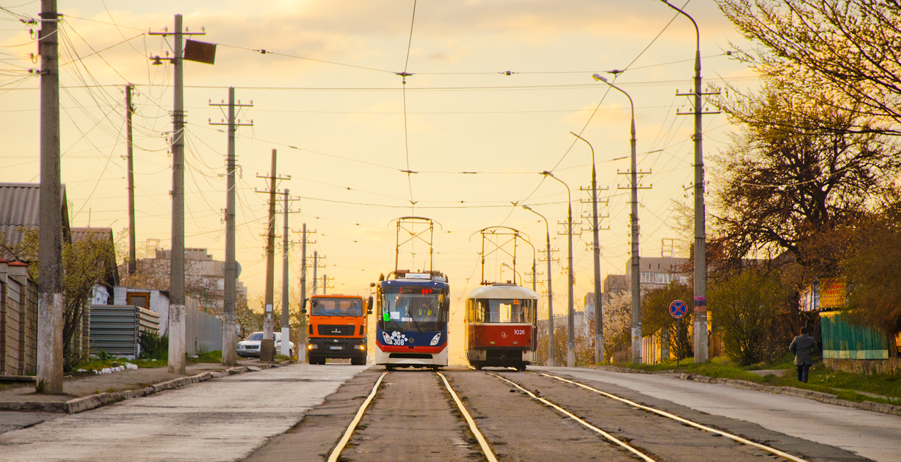 Mariupol, K1M č. 308; Mariupol, Tatra T3SUCS č. 1026