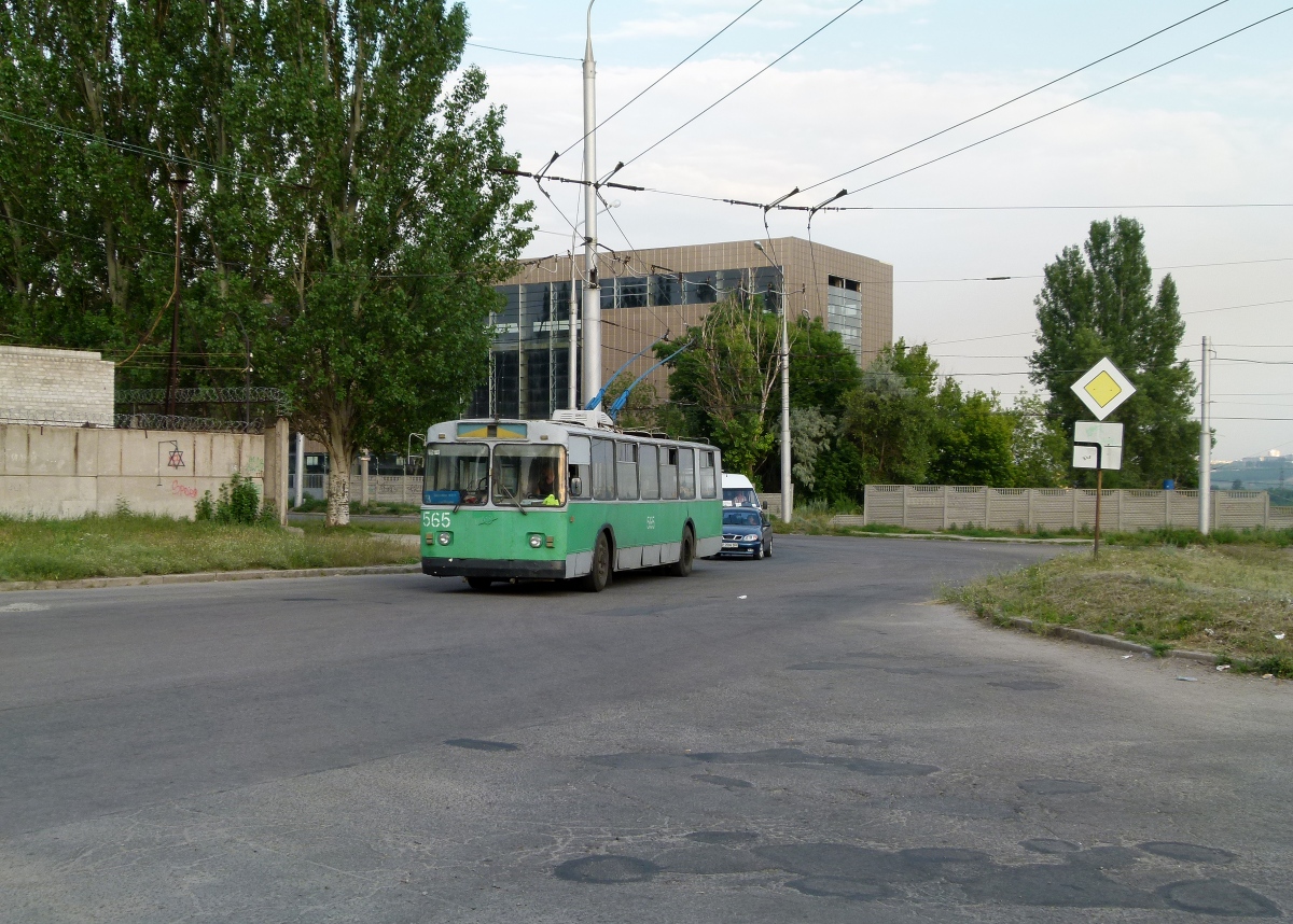 Запорожье, ЗиУ-682В-012 [В0А] № 565; Запорожье — Троллейбусные конечные станции