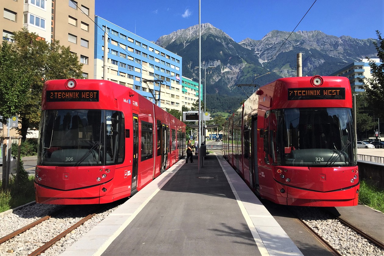 Innsbruck, Bombardier Flexity Outlook N°. 306; Innsbruck, Bombardier Flexity Outlook N°. 324