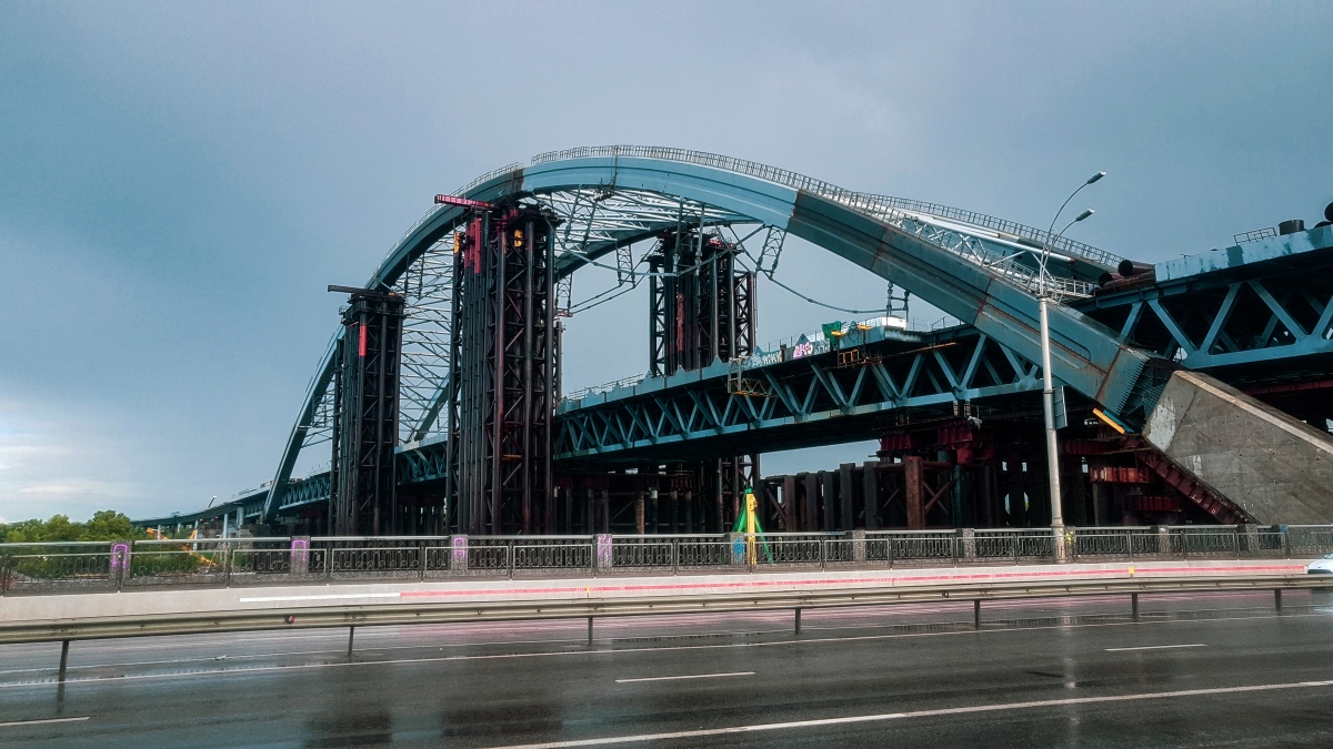 Kyiv — Construction of Podilsko-Voskresenskyi bridge