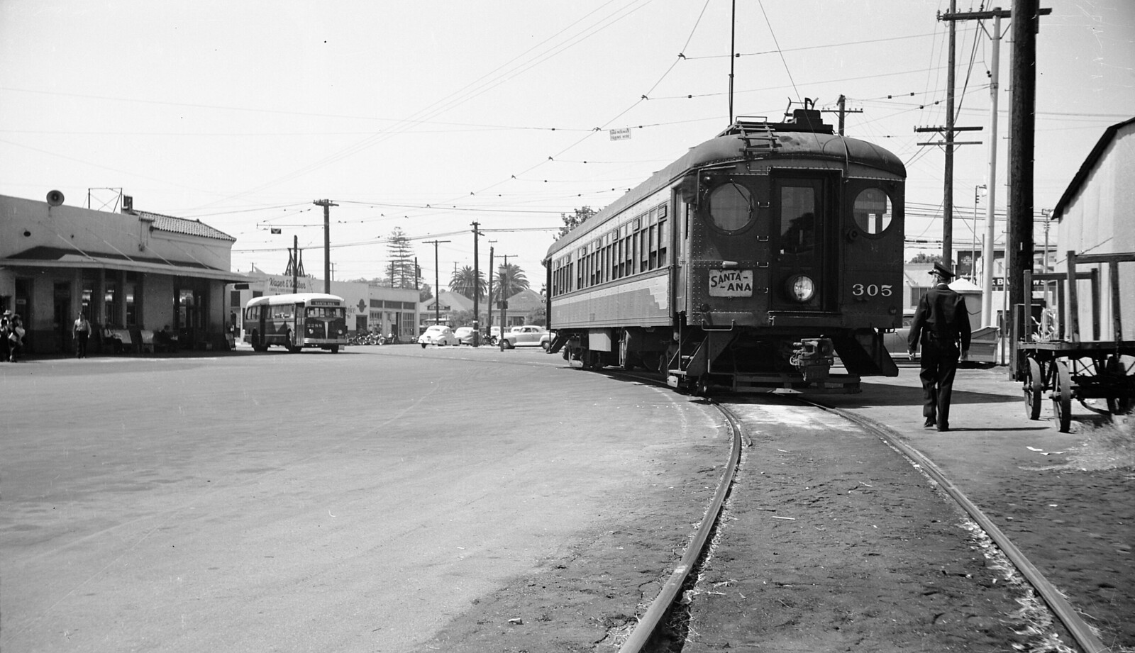 Los Angeles, St. Louis NWP motor nr. 305; Los Angeles — Lines and Stations; Santa Ana — Old Photos